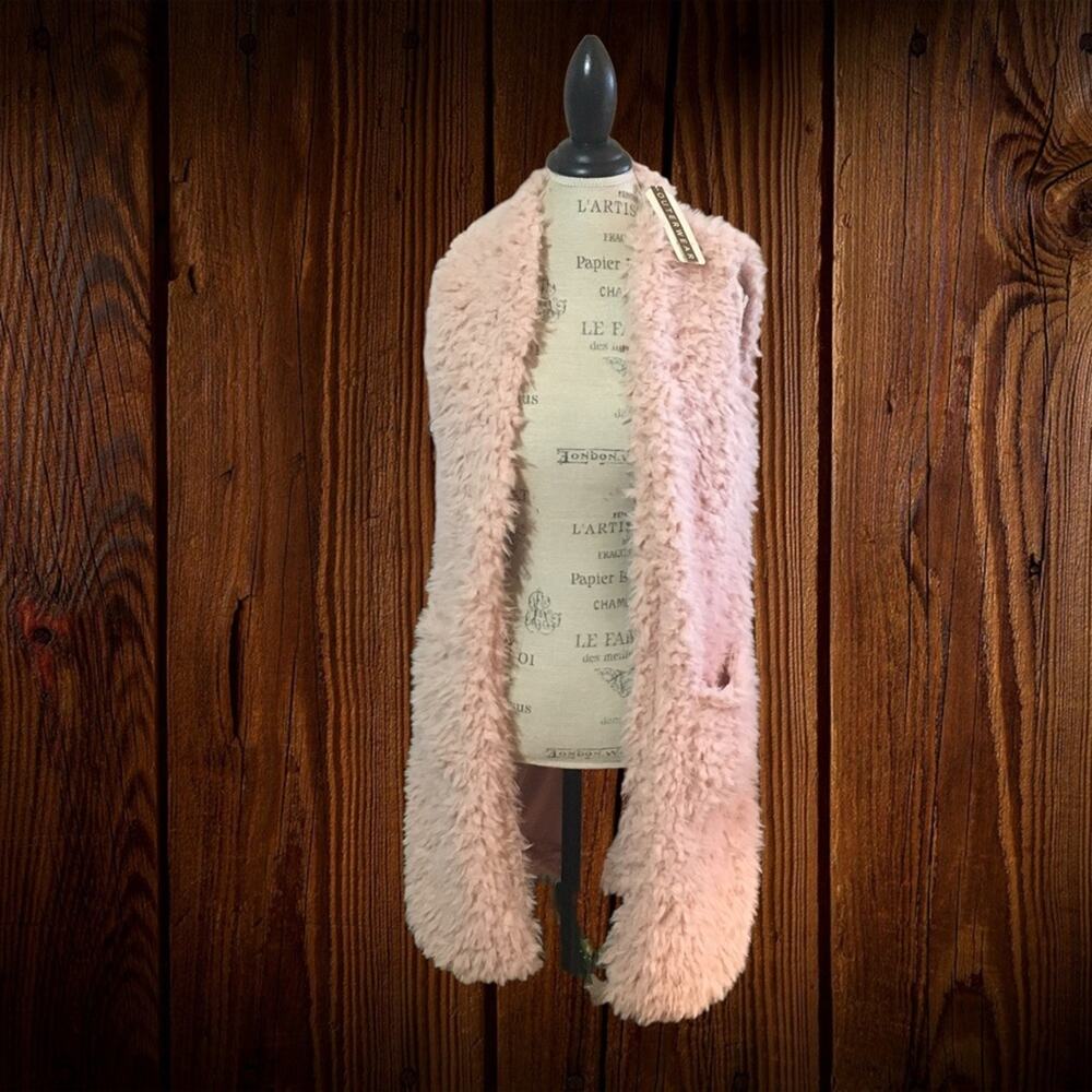 Ashley by 26 International faux fur long vest NWT - Picture 5 of 8